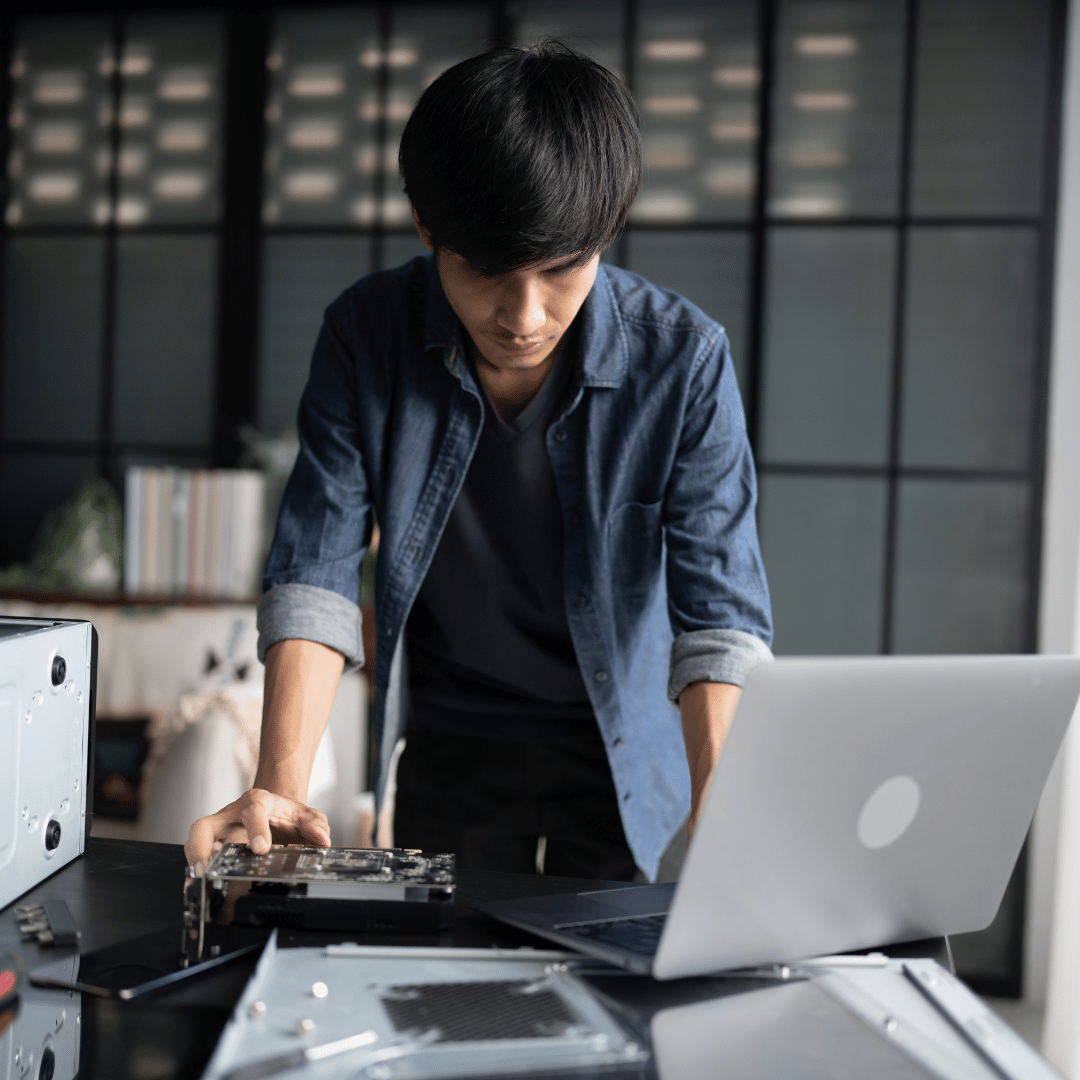 SUPORTE TÉCNICO DE INFORMÁTICA