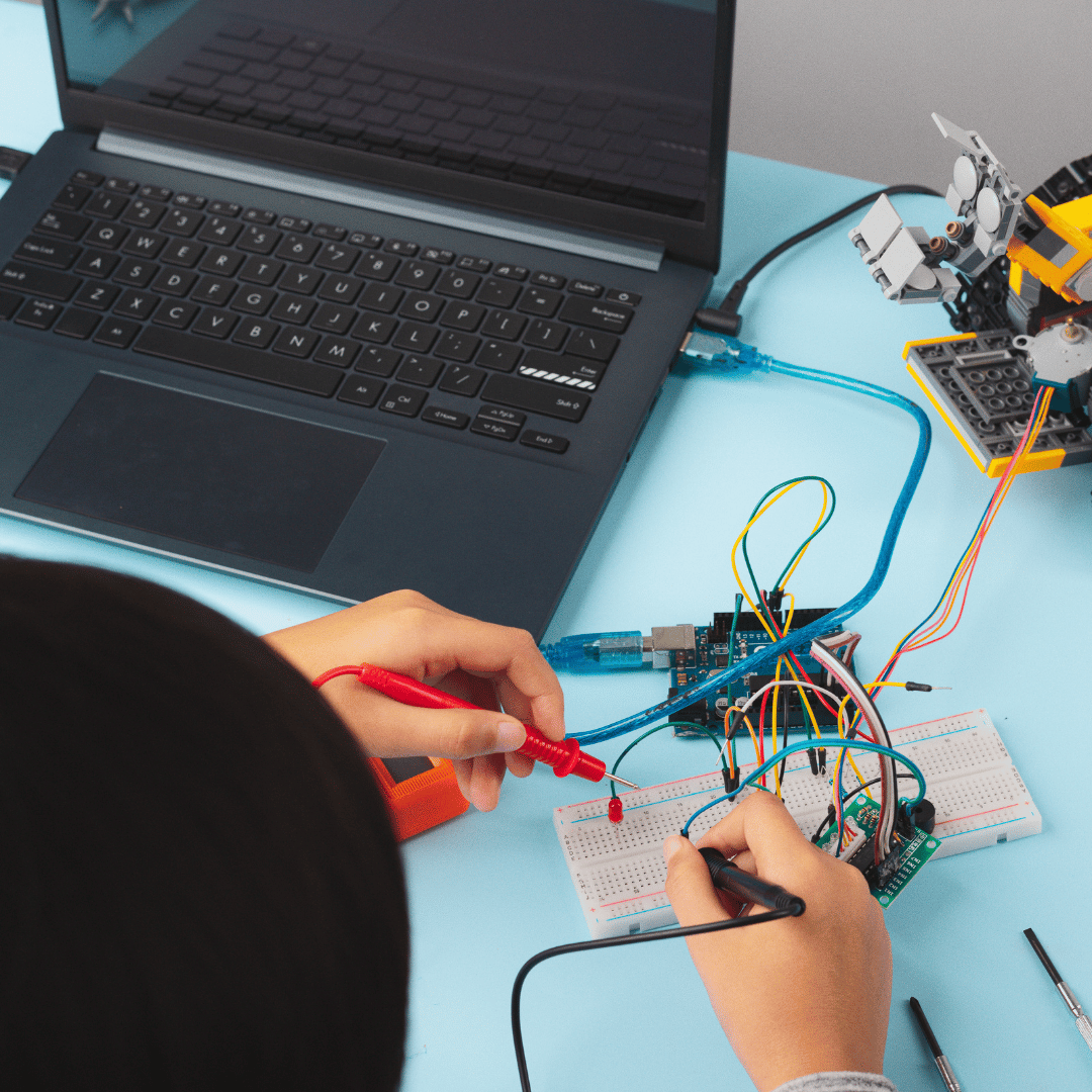 Manutenção de computador na Vila Alpina: por que seu computador fica lento com o tempo